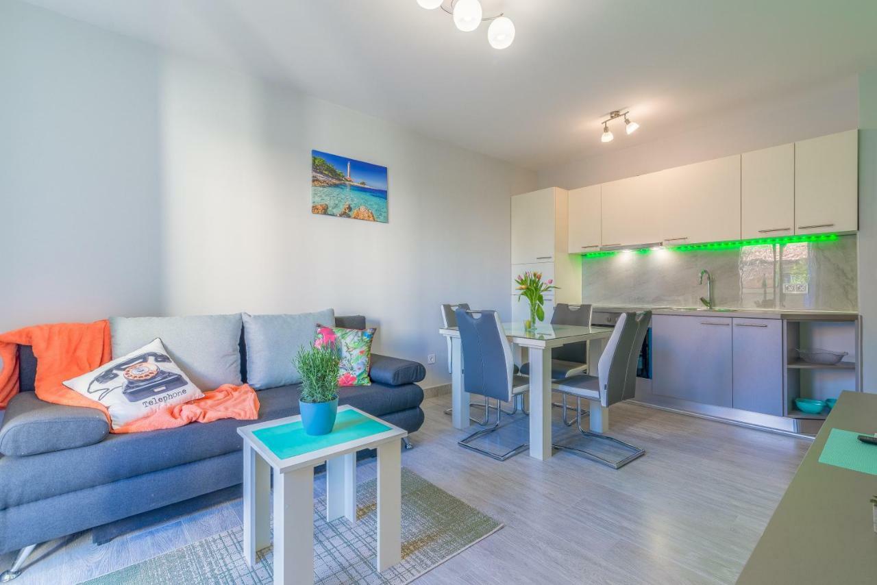 Ruzmarin - New Apartment 扎达尔 外观 照片
