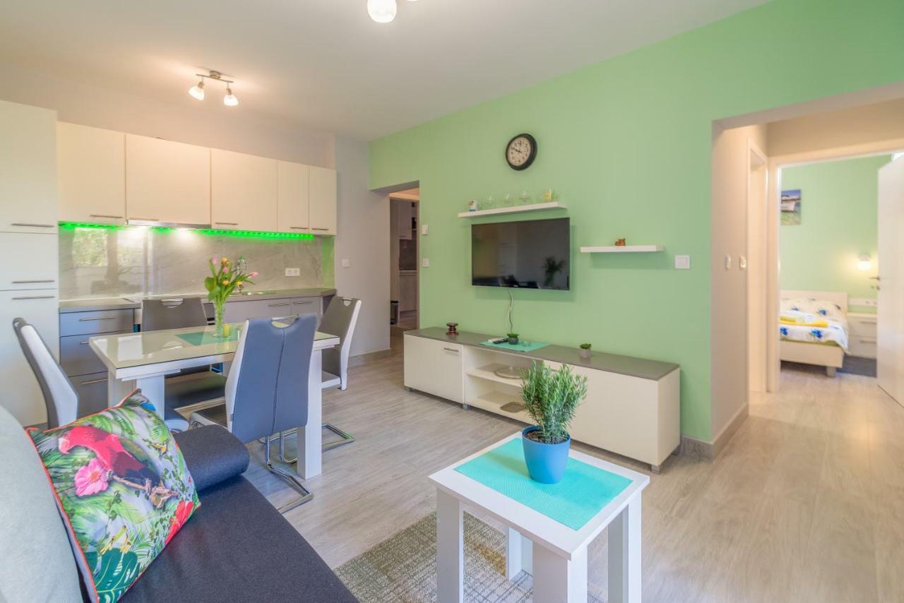 Ruzmarin - New Apartment 扎达尔 外观 照片